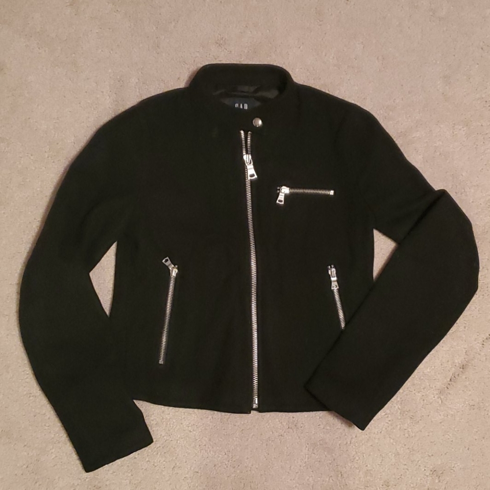 GAP cropped black moto jacket